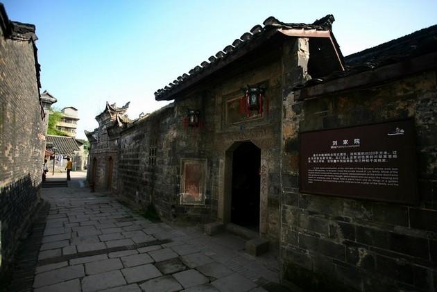 《苍兰诀》制片人杨蓓说剧本曾打磨19版，你觉得这部剧给你的感觉如何？